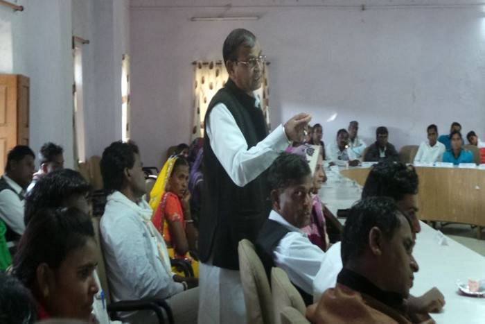 'Head-secretary eat 30 percent commission for work'