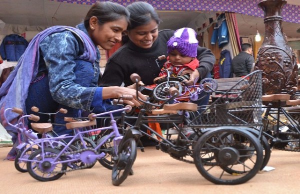 colourful pictures of diverse india