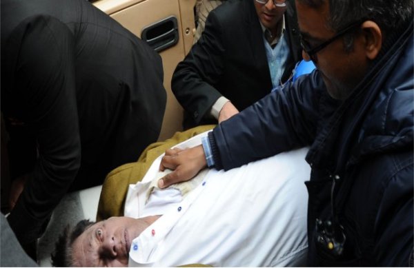 E ahmed gets heart attack