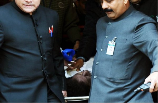 E ahmed gets heart attack