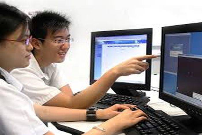 कम्प्यूटर में दक्ष करने की कवायद शुरू