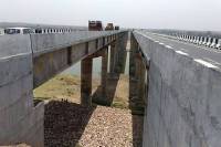 a man jump into the chambal, death