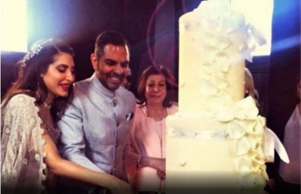 sanjay kapur marriage with priya sachdev