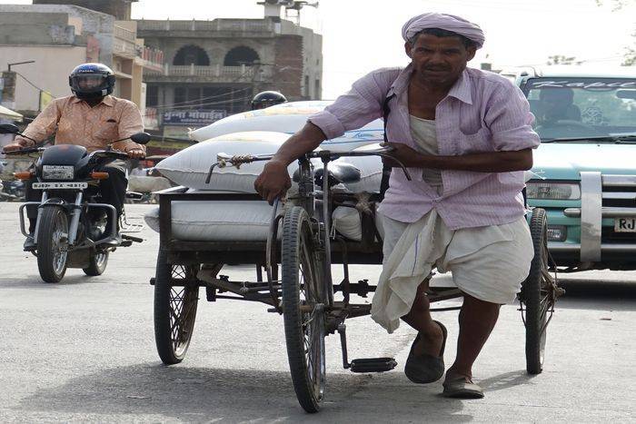 Labor Day Special: The 'value' of the laborer does not increase or 'honorarium'