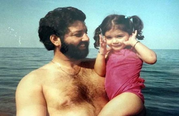 sunny leone childhood pics