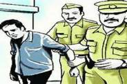 police ki gireft me aaropi