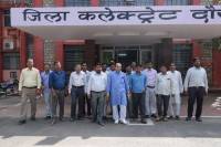 Memorandum handed over by private school operators