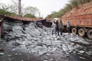 Trailer filled with quota stone in the valley, traffic interrupted