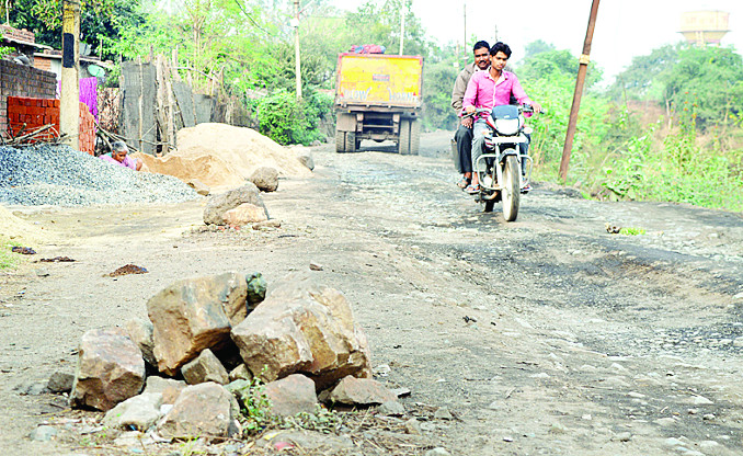 People from six villages affected by shabby road