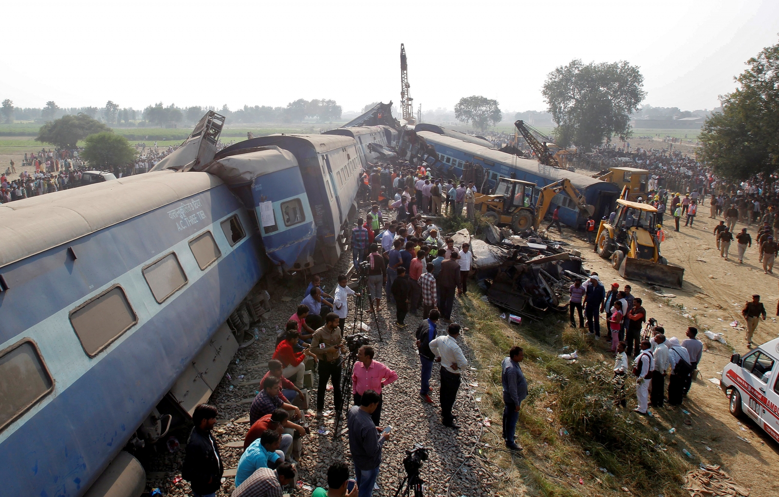 train accident in kanpur