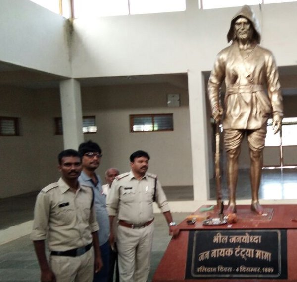 unique case of MP police: prayer in tantya mama ma