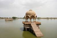 gadisar in jaisalmer