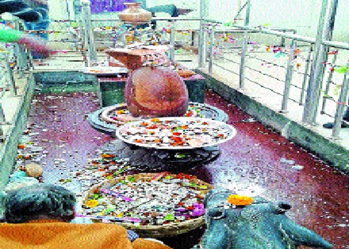 today horocope hindi with Beating Retreat, Indian Navy, news in patrika Gateway of India, Mumbai, Navy Day