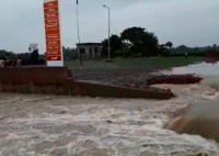 Flood blocks Bahraich