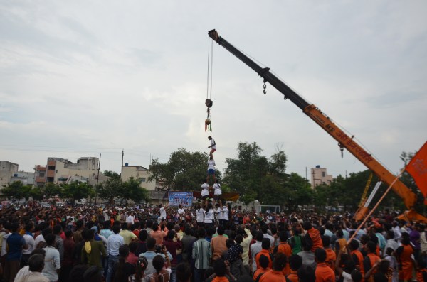 Girls made Govinda first time in Raipur
