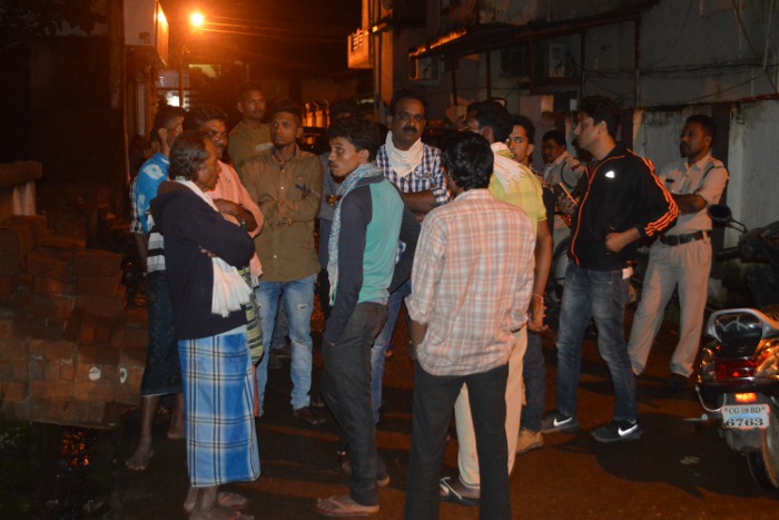 मां व भाई के लापता होने की शिकायत