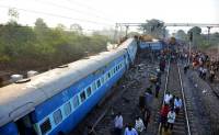 kalinga Utkal express derailed in muzaffarnagar, 5 death reported, 34 seriously injured