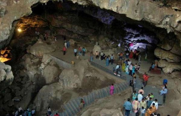 Patal Bhuveshwar Cave Ganesh