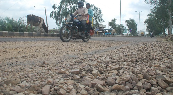 Baran Road,  Road Damaged, Kota-Baran Road, Transport in Kota, UIT Rajasthan, UIT Kota, Rajasthan PWD, PWD Kota, Kota, Kota Patrika, KOta Patrika News, Patrika News, Kota news, नगर विकास न्यास, यूआईटी कोटा, यूआईटी राजस्थान, पीडब्ल्यूडी कोटा, राजस्थान पीडब्ल्यूडी,  कोटा पत्रिका, राजस्थान पत्रिका 
