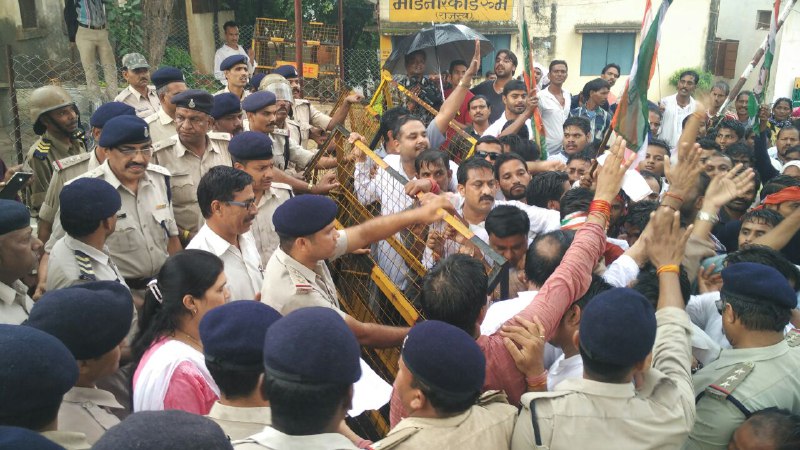 indian congress youths Gurmeet Ram Rahim Singh, Dera Sacha Sauda Haryana more news in patrika