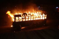 Bus Fired,  Crowd Fired Bus, Hanging Bridge, Crime In Kota, Kota Police, Crime In Rajasthan, Road Accident In Kota, Road Accident In Rajasthan, Rajasthan Patrika, Kota Patrika, Kota News, Patrika News 