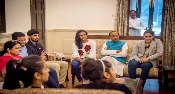 sindhu and sania get honer