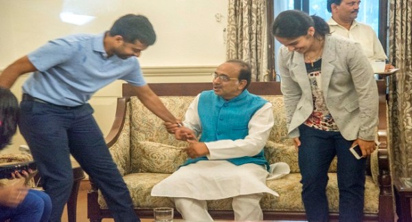 sindhu sania get honer