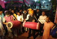 minister and MP in Karma dance