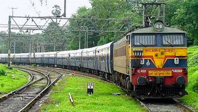 indian railway cancelled 3 trains of mumbai