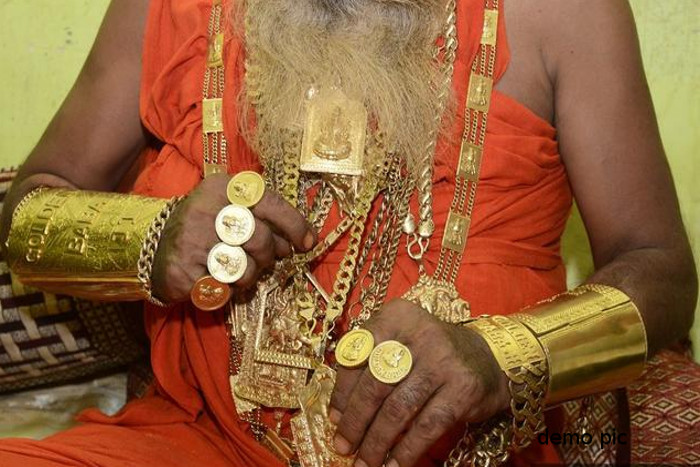 fake tantrik baba
