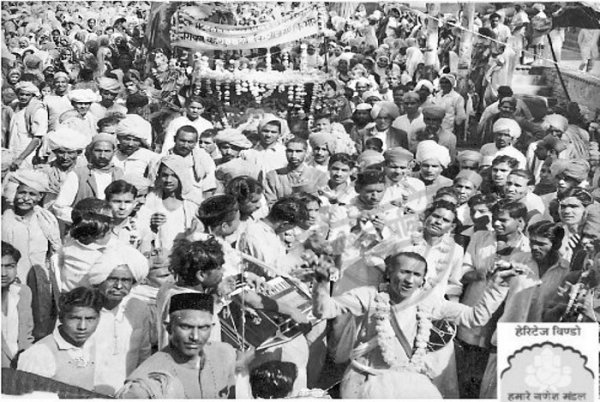 tradition of procession in Kota, Ganesh Darbar in Kota, Ganesh Pandal in Kota, Ganesh Mandal In Kota, Ganesh Chaturthi, Hindu Religious, Indian Festival, Lord Ganesha, Kota Kota News, Kota City, Ganesh Chaturthi in Kota, Rajasthan Patrika, Kota patrika, Patrika News,Ganesh Uthsav, Ganesh Festival, Festival in kota, Anant chaturthi, Patrika News, Kota News, Heritage Window, गणेश चतुर्थी, गणेश उत्सव, गणेश उत्सव, कोटा, कोटा पत्रिका, गणेश स्थापना, हिन्दू त्योंहार