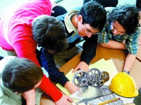 Unintrest of Students Resulted College Clousers