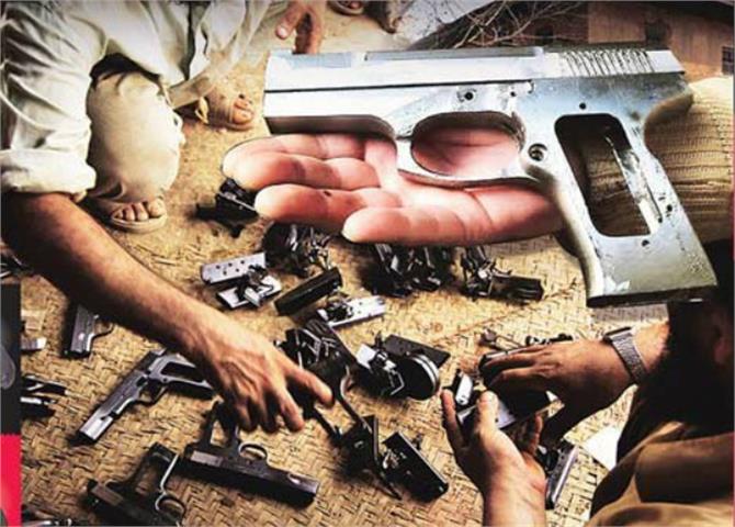 udaipur: 13 licenses and 20 weapons seized at udaipur