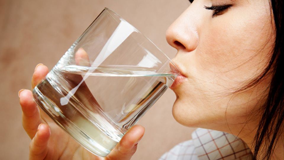Hot Water, Hot Water Drinking, Hot Water Benefits, Health News in Hindi, Health News,  Water Benefits in Hindi