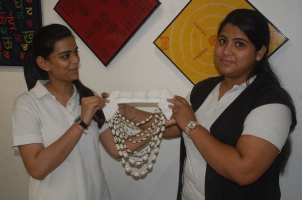 Item made of Kota Doriya