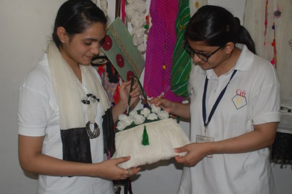 Item made of Kota Doriya