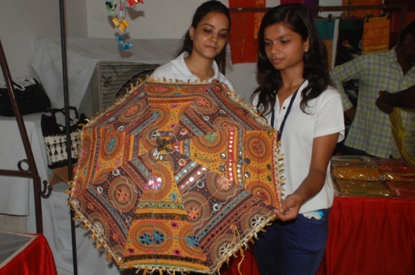 Item made of Kota Doriya