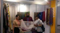 Cato Doria, Exhibition in China, Cato Doria in China, International Exhibition, Gongdong,  Cato Doria Scarf, Cato Doria Saris, Kota, Kota Patrika, Kota Patrika News, rajasthan Patrika, कोटा, राजस्थान पत्रिका,  कोटा डोरिया  दुपट्टे और साड़ी, अन्तरराष्ट्रीय प्रदर्शनी