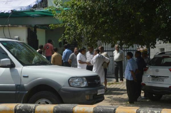 sanjay singhal commits suicide