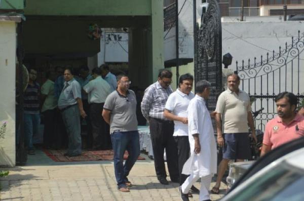 sanjay singhal commits suicide