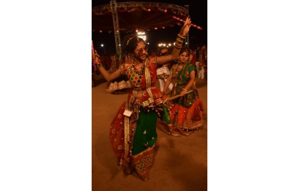 9 days color of navratri 2017, Religion,Navratri,Durga,navratri news,puja,colors,pooja,dharm,Navratri 2017,Navratri Colors,karam,