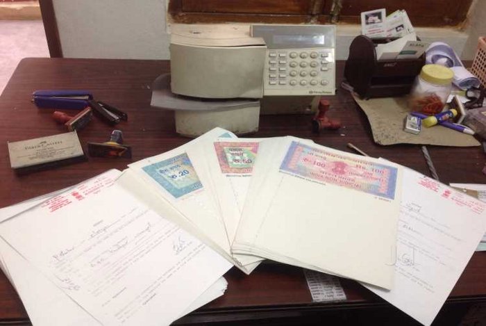 Lack of stamps in Kota, Stamp vendor in Kota, Treasury office Kota, Treasury Ajmer, Rajasthan patrika, Kota Patrika, patrika News, Kota News