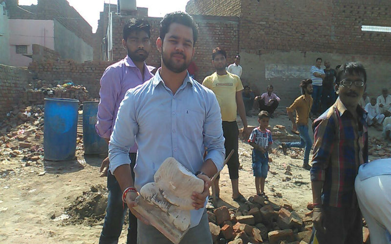 अराजक तत्वों ने तोड़ी भगवान बुद्ध की प्रतिमा