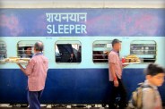 indian railway, food in railway, inspection of food in pantry car, food in pantry car, pantry car in train, food quality checking, gwalior news, gwalior news in hindi, mp news