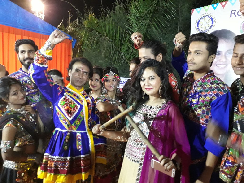 Roopal tyagi in udaipur for dandiya evening of rotary club udaipur