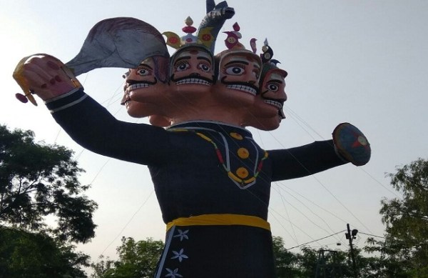 ravan effigy