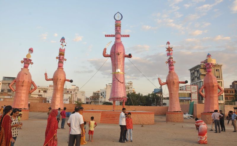 history of ravan dahan