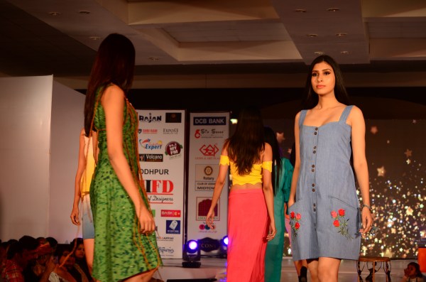 fashion show designer day