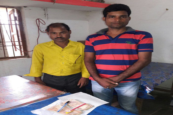 क्राइम ब्रांच की टीम