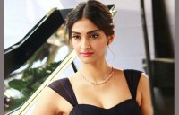 Sonam_Kapoor